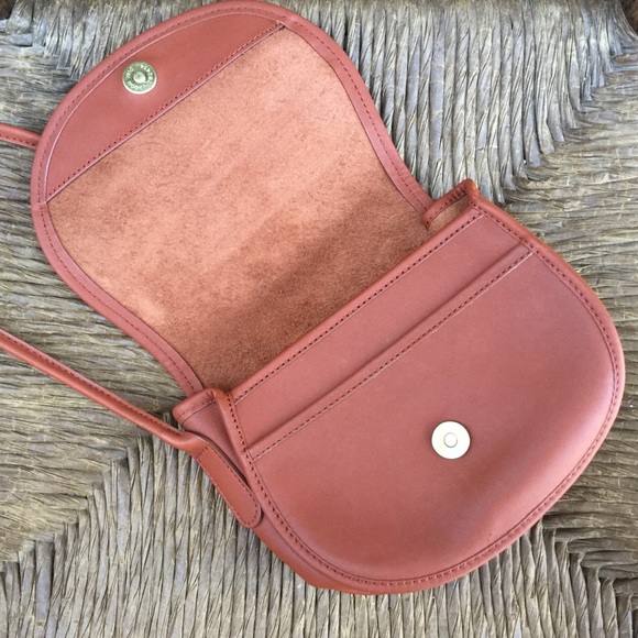 *SOLD* SportsCoach Tan Crossbody Saddlebag Cowhide - Picture 5 of 8